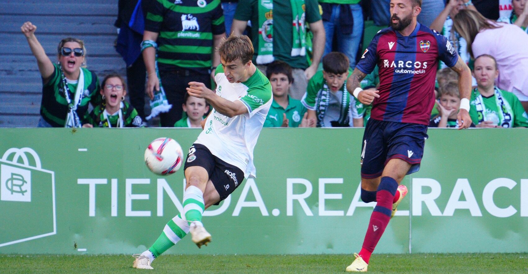 Javi Castro, contra el Levante.