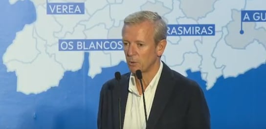 Rueda, esta mañana, en rueda de prensa en la delegación de la Xunta en Ourense.