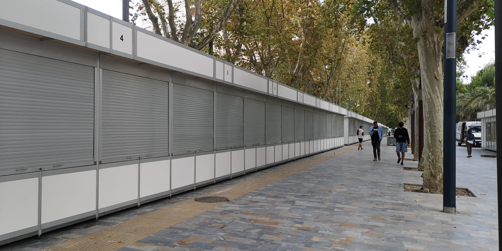 Imagen de las casetas de la Feria del Libro