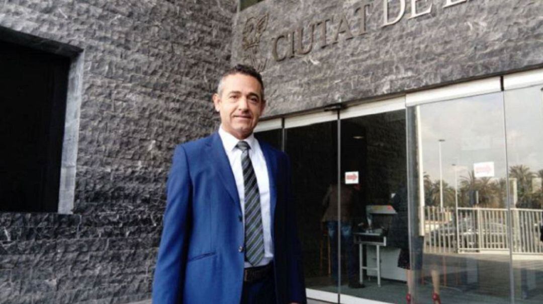 El expresidente del Elche, Diego García, en la Ciudad de la Justicia