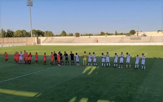 Saludo entre equipos