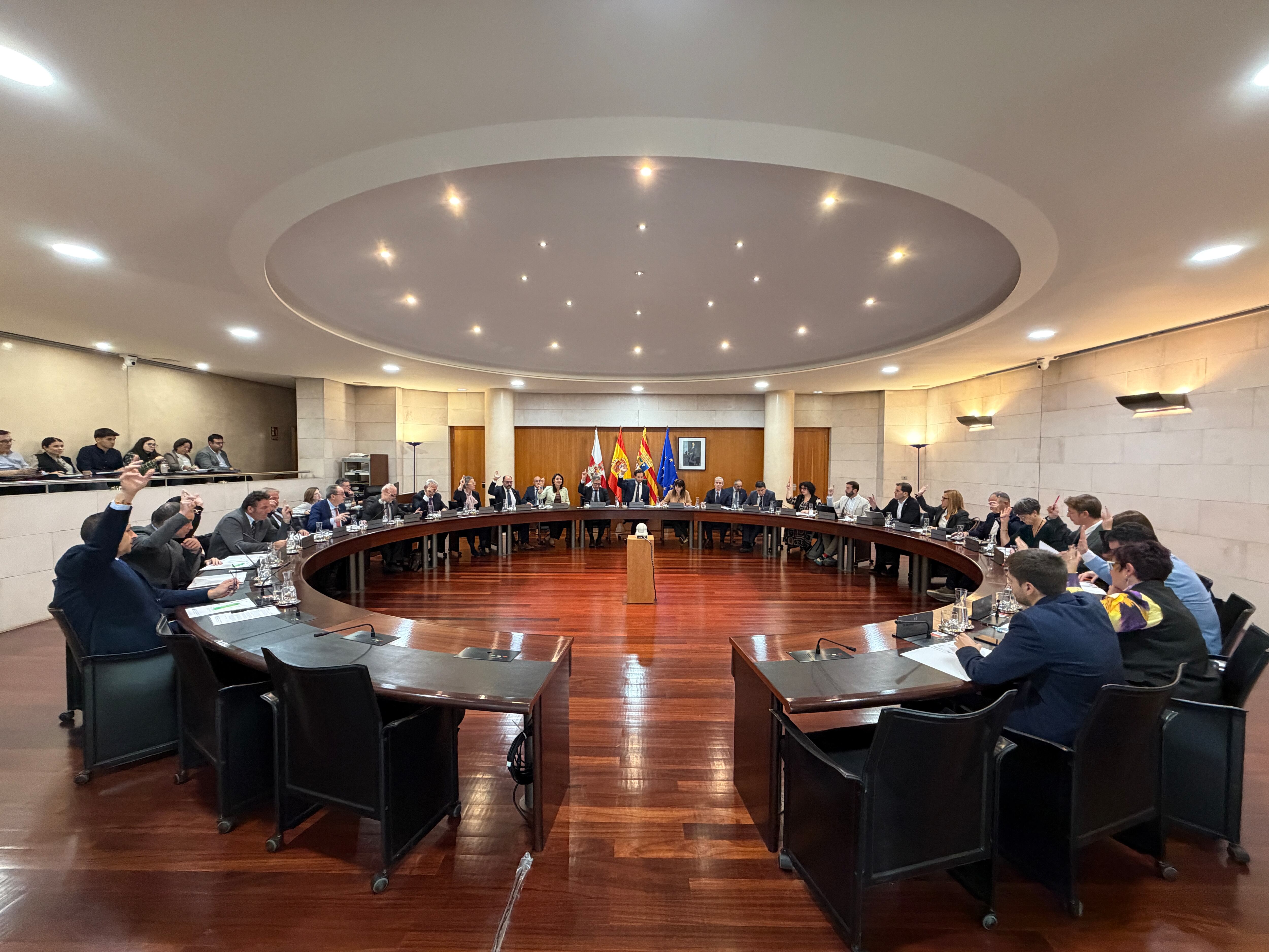 Unanimidad por un servicio de cercanías entre Huesca y Zaragoza