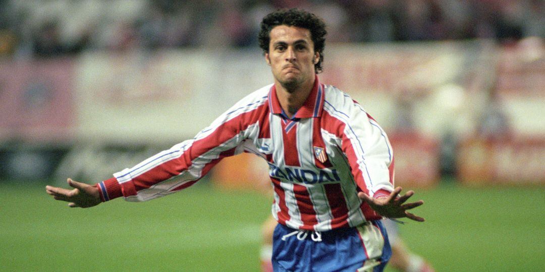 Kiko Narváez celebra un gol con el Atlético de Madrid en 1997