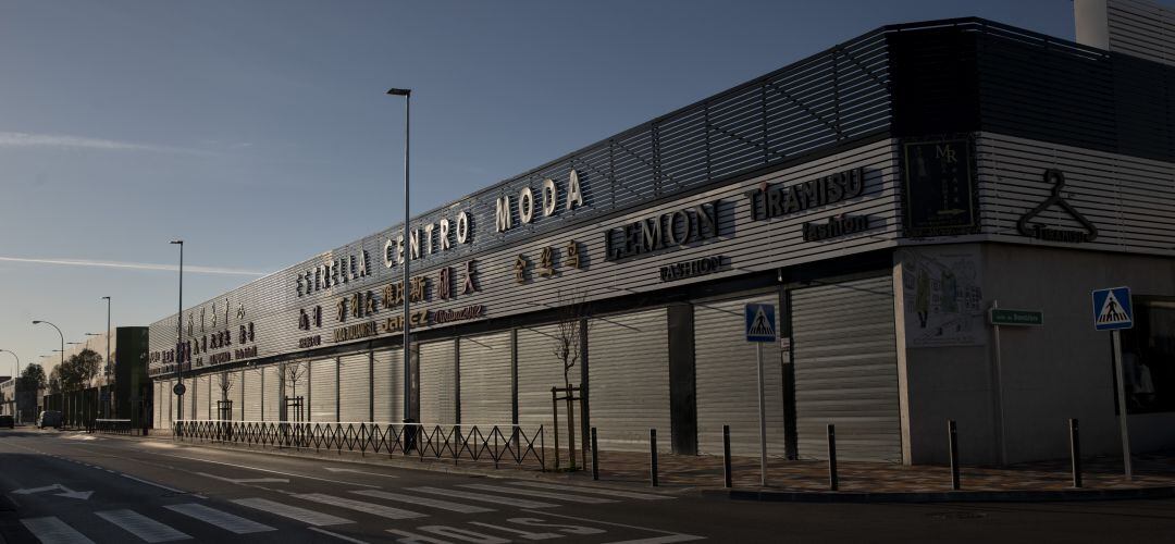 Una de las calles del polígono Cobo Calleja de Fuenlabrada