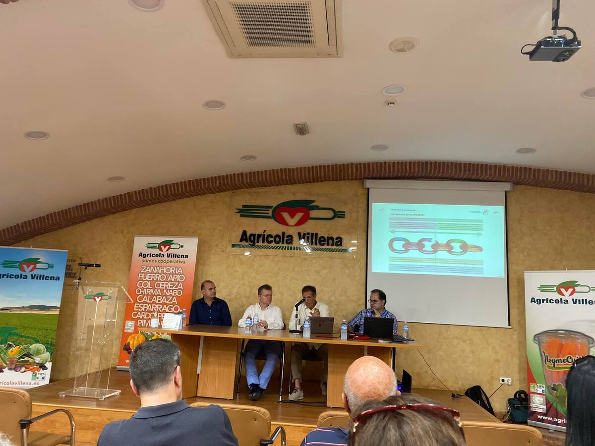 Un Grupo inversor privado plantea a los socios de la empresa local Agrícola Villena una propuesta de compra de la compañía hortofrutícola