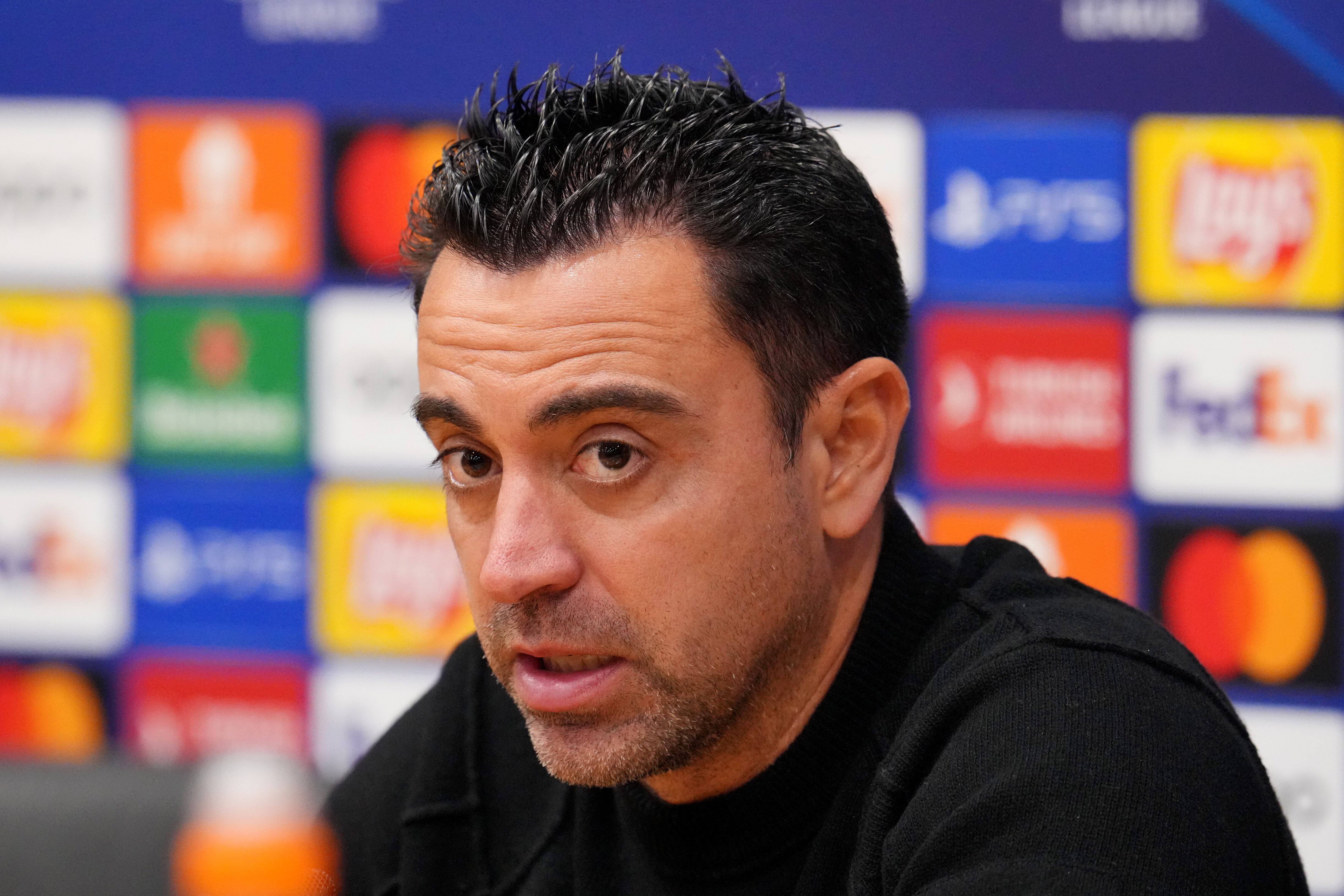 Xavi Hernández, durante la rueda de prensa posterior al partido ante el Oporto