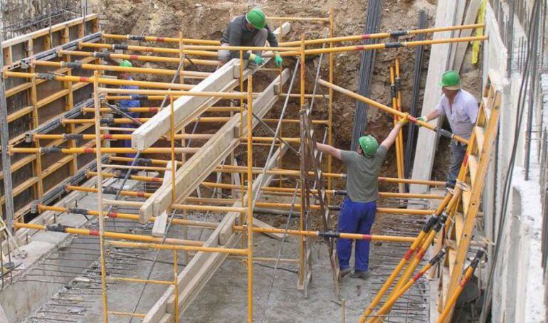 La construcción fue el sector donde más subió el paro en agosto