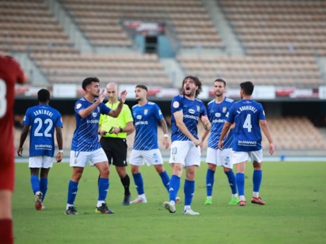Migue García celebra el gol en Chapín ante el Sevilla C