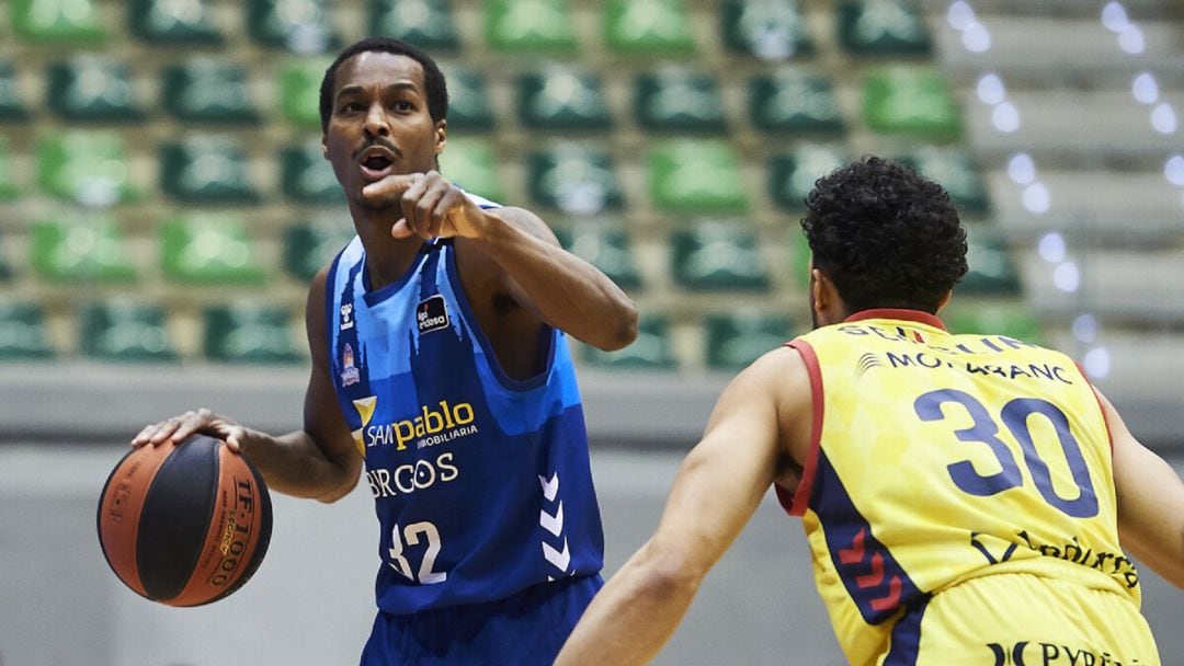 Alex renfroe en el partido ante Morabanc Andorra