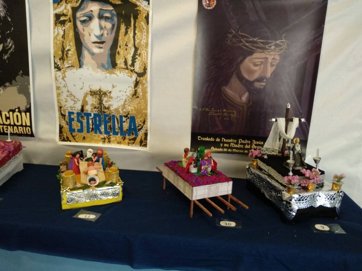 Pasión por los mini tronos en el colegio Parque Clavero de Málaga