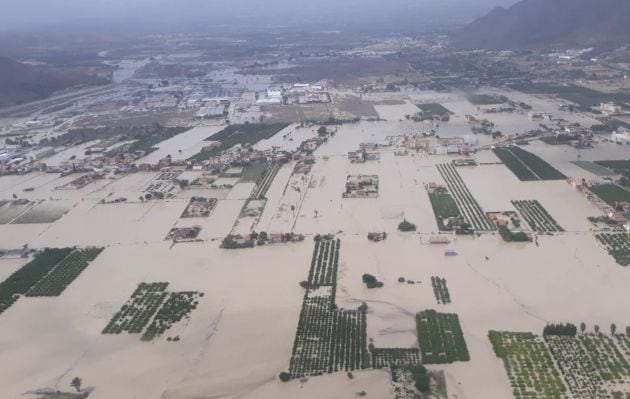 Los campos de la localidad de Orihuela, anegados por el agua.