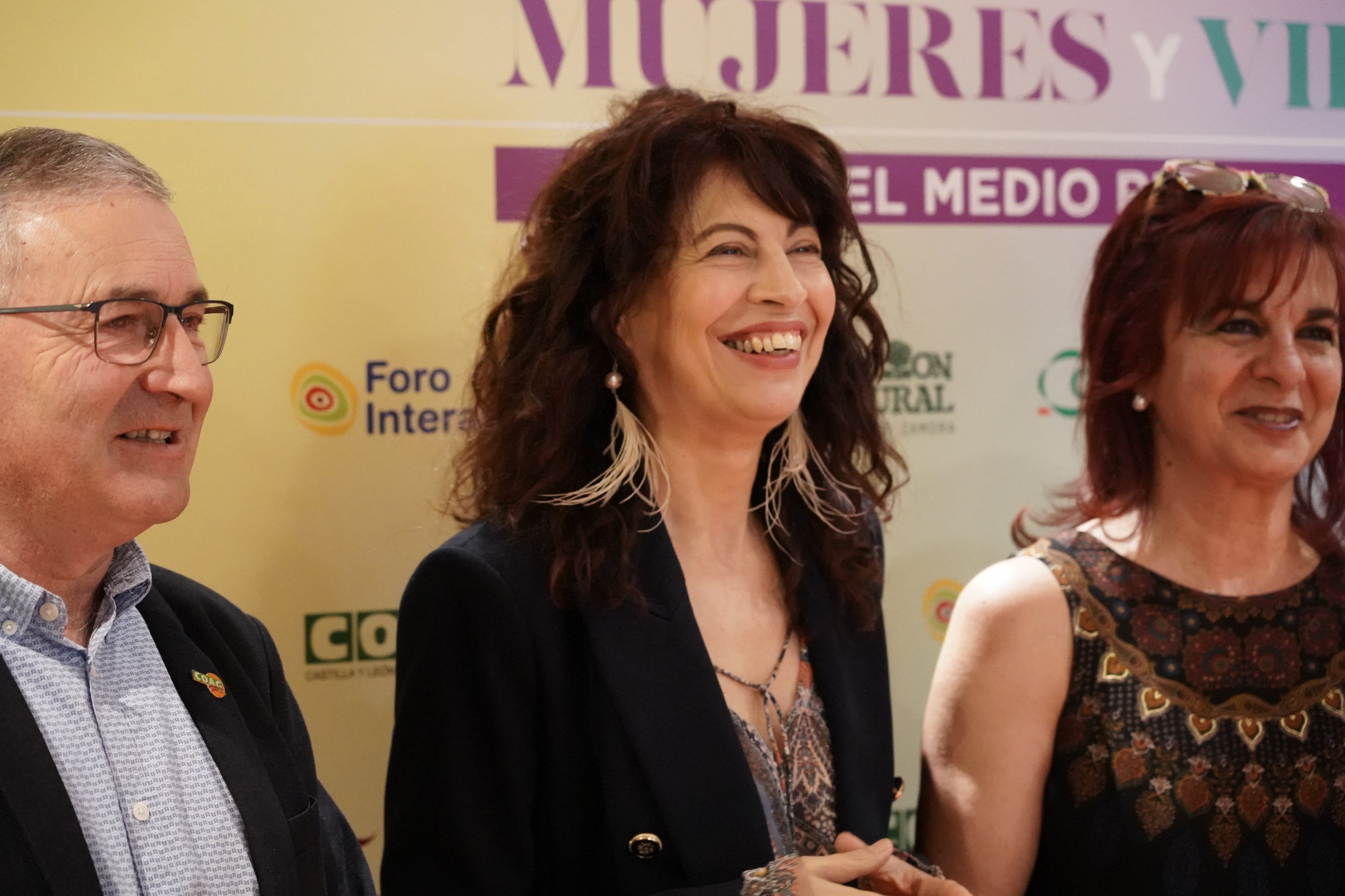 La ministra de Igualdad, Ana Redondo, y la consejera de Familia, Isabel Blanco, inauguran la jornada Mujeres y Vida en el medio rural, organizada por COAG Castilla y León y CERES.