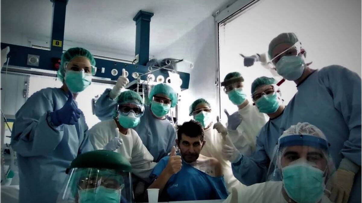 Un artículo de El País narra el apoyo de Ignacio Almudévar, desde su experiencia, a los enfermos de covid