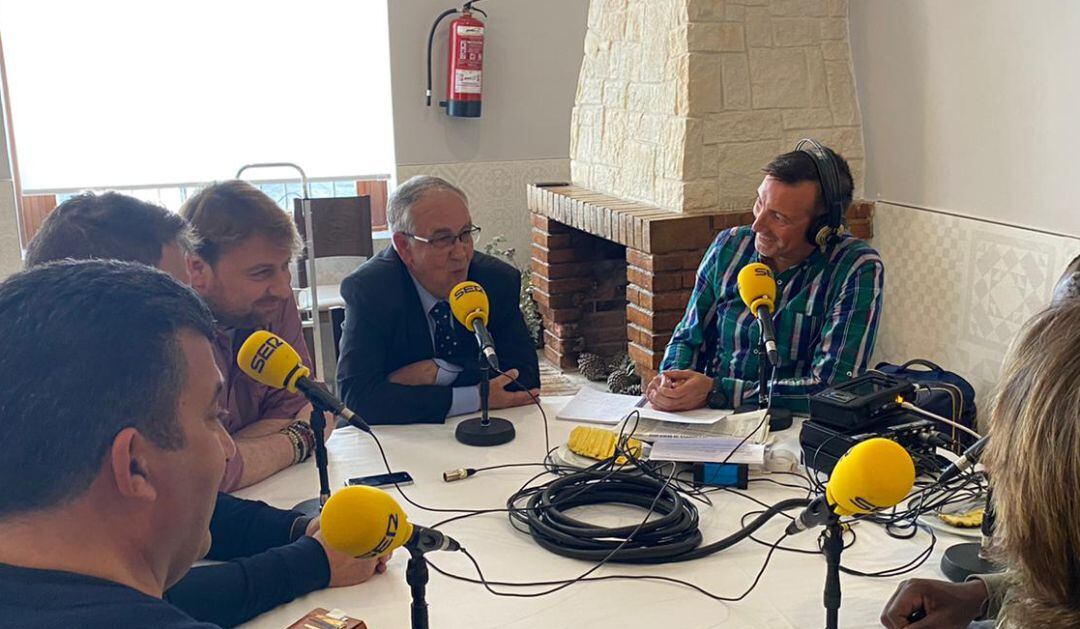 Quique Hernández junto a Pedro Vera