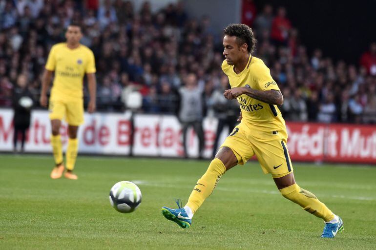 Neymar debuta ante el Guingamp en la Ligue 1.