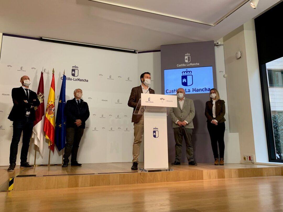 El consejero de Desarrollo Sostenible, José Luis Escudero, en la Casa Perona en Albacete. 