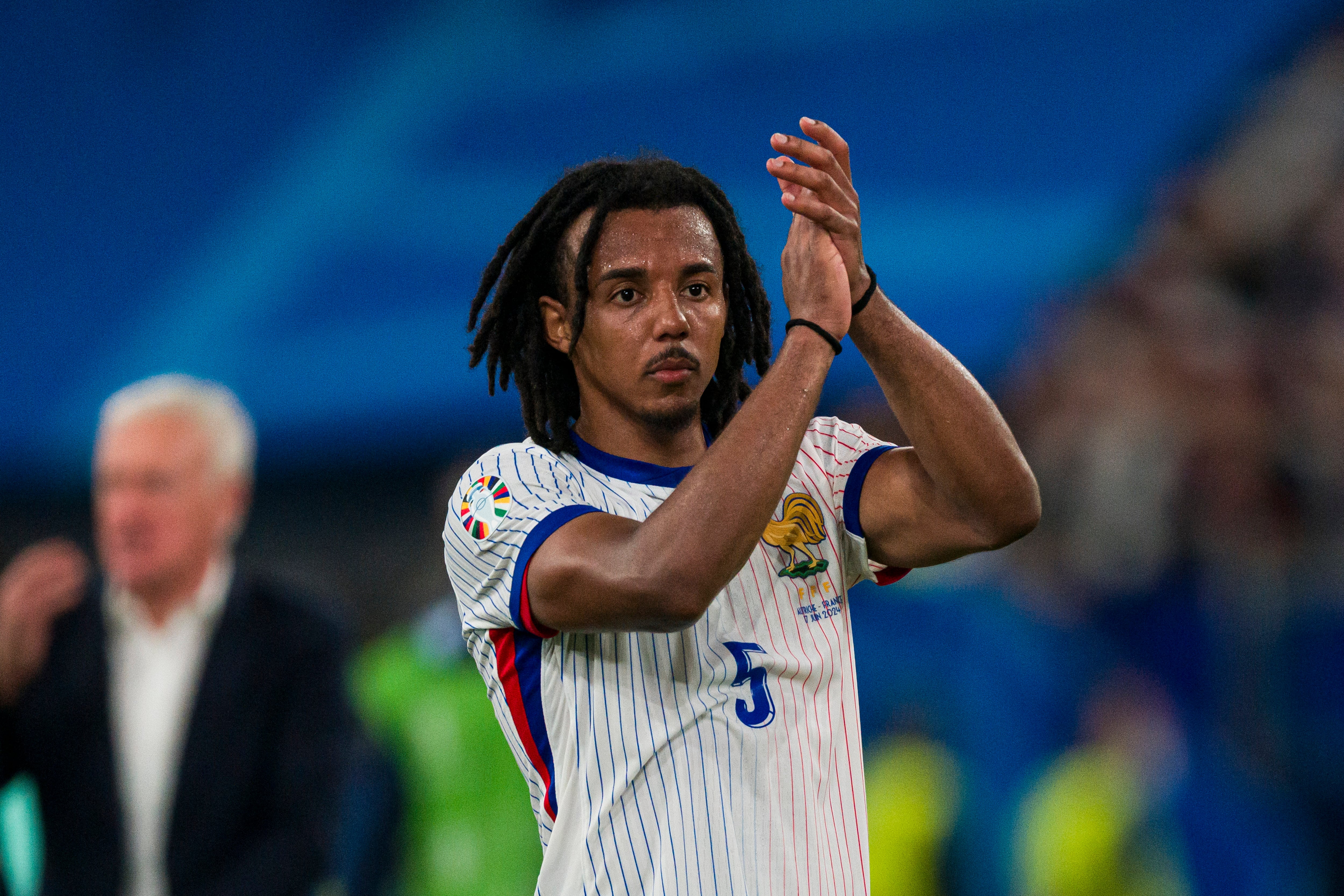 Jules Koundé, durante un partido con la selección francesa en la Eurocopa