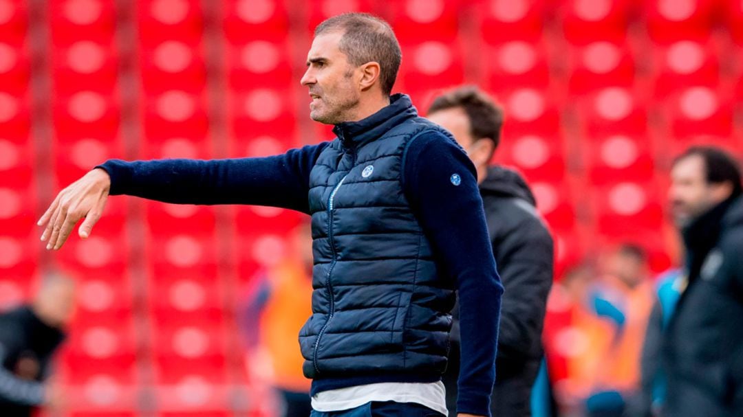 Gaizka Garitano, durante un partido en San Mamés