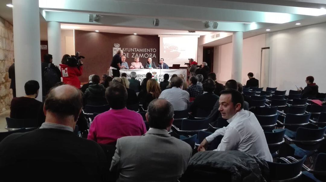 Jornadas organizadas por la Confederación Hodrográfica del Duero en la Alhondiga 