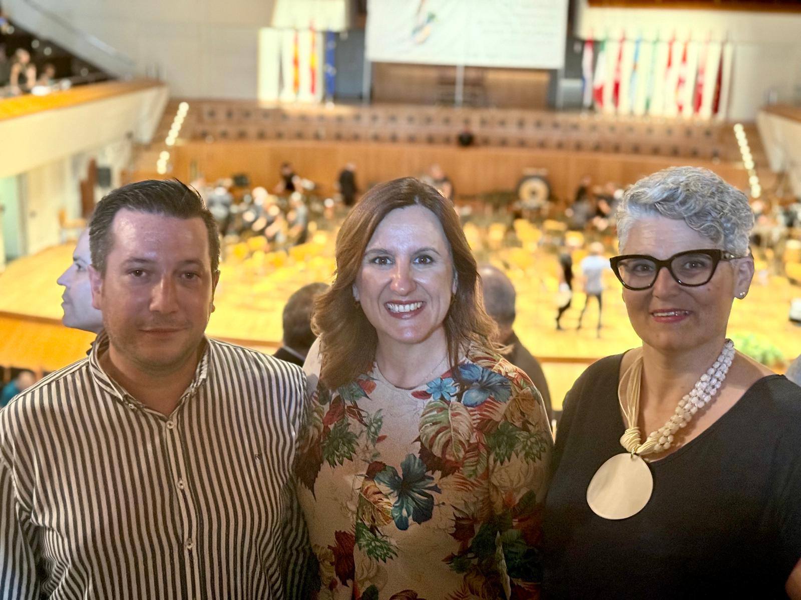 Concejales del PP con la alcaldesa de Valencia