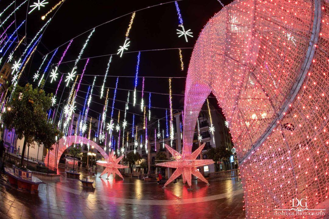 Alumbrado de Navidad en la Plaza Alta de Algeciras.