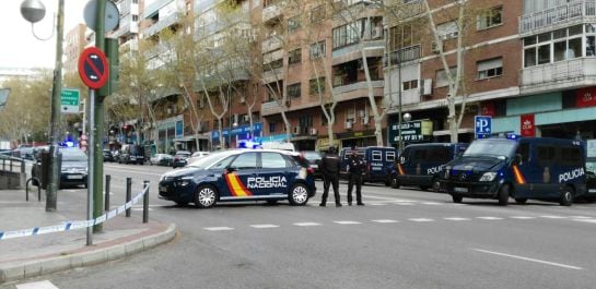 La Policía Nacional ha cortado la avenida del Mediterráneo.