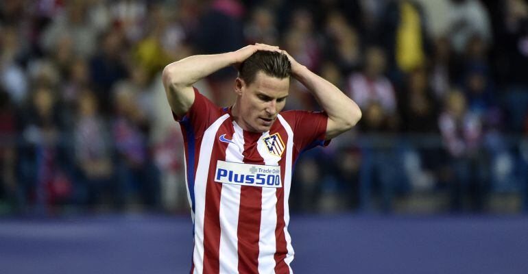 Gameiro, durante un partido con el Atlético