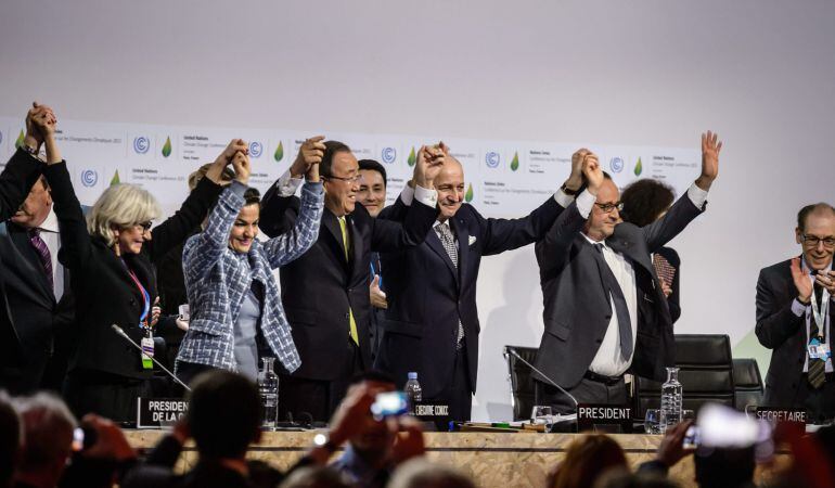 Celebración del acuerdo alcanzado en la Cumbre de París contra el Cambio Climático.