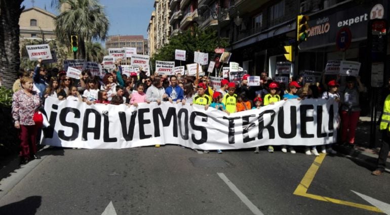 La Plataforma Teruel Existe salió a las calles de Zaragoza a principios de este mes de mayo para reivindicar más inversiones en la provincia 