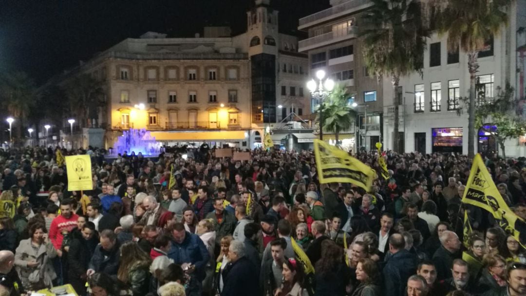 Protesta contra los fosfoyesos en la Plaza de las Monjas