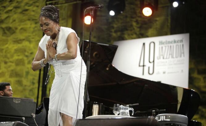Dee Dee Bridgewater en la clausura del Jazzaldia en la Plaza de la Trinidad