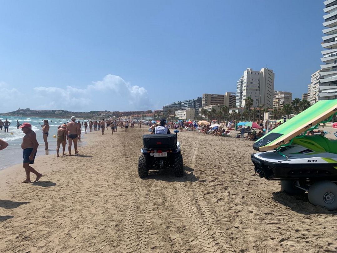 Vigilancia policial en la playa de San Juan