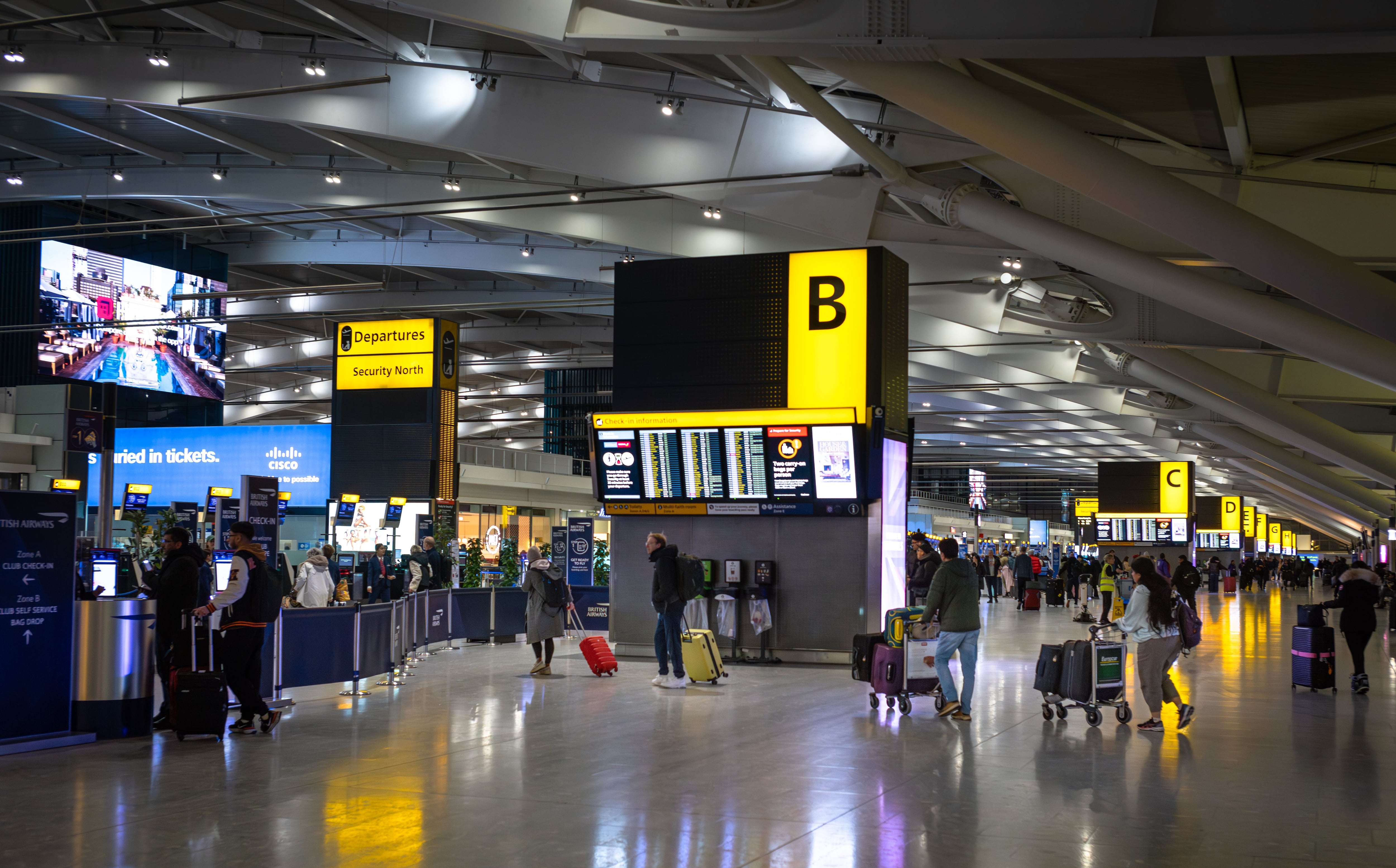 Terminal 5 del Aeropuerto Heathrow de Londres. (Photo by: Andy Soloman/UCG/Universal Images Group via Getty Images)