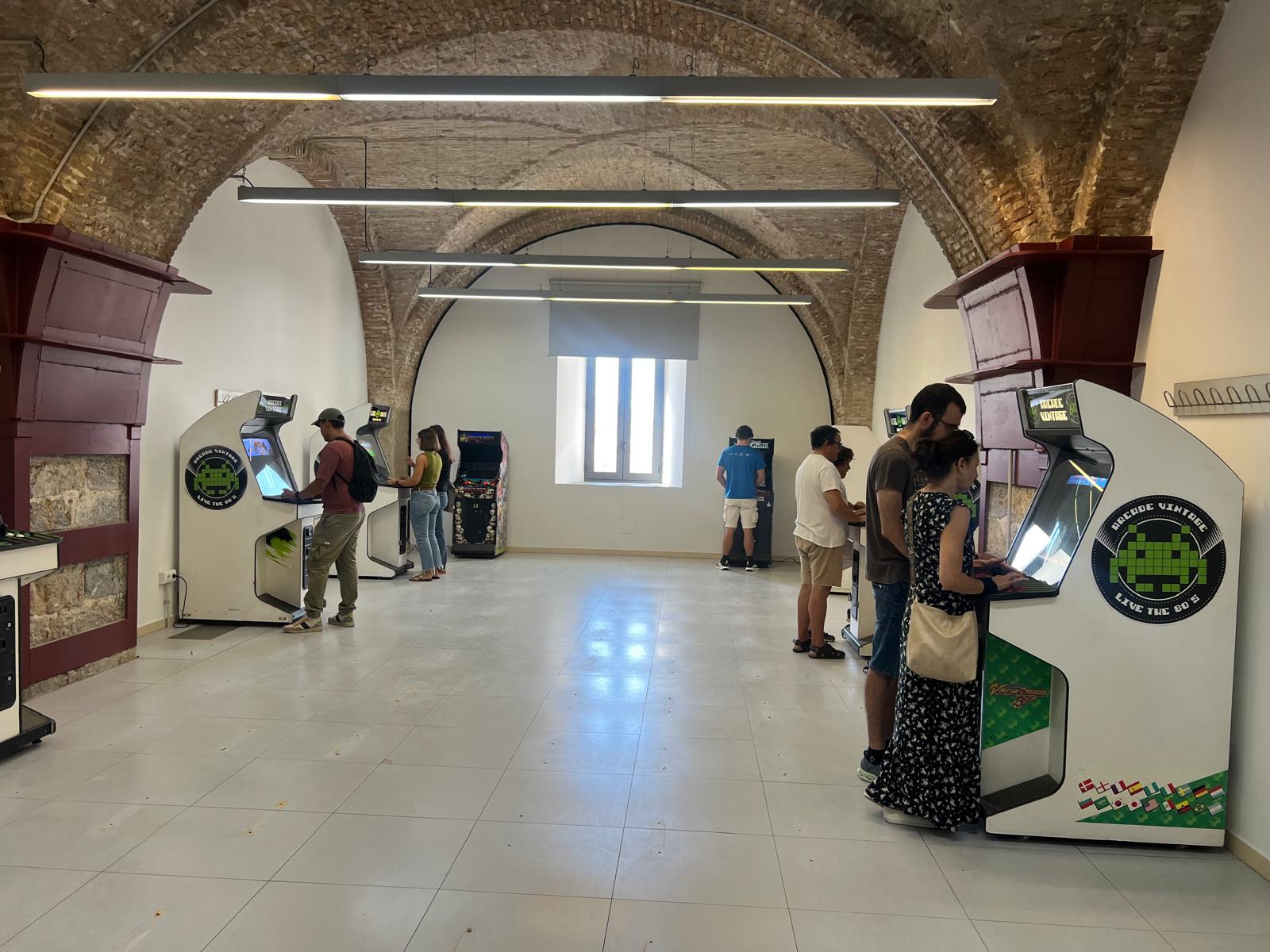 La UPCT revive los salones arcade por un día