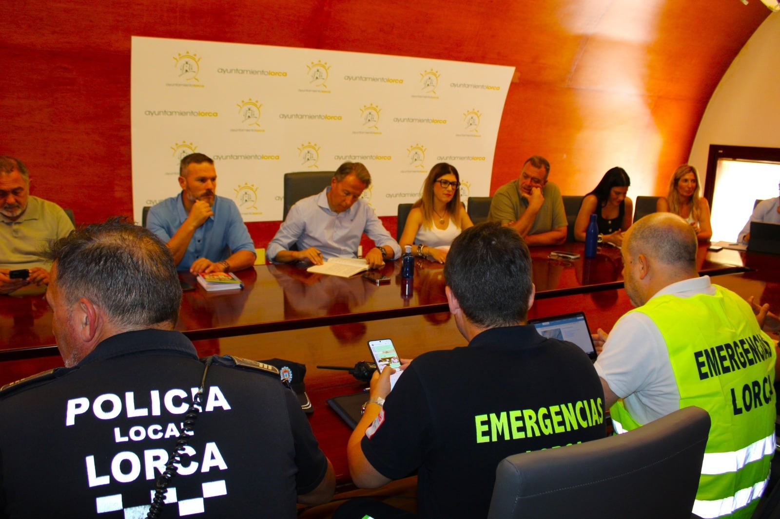 Reunión de coordinación de emergencias en Lorca tras el seísmo