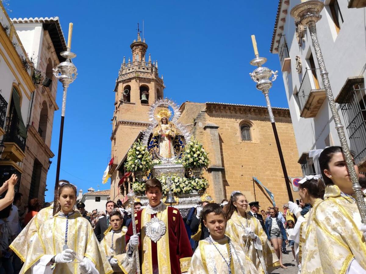 La virgen de la Paz pone el broche de oro al fin de semana en Ronda