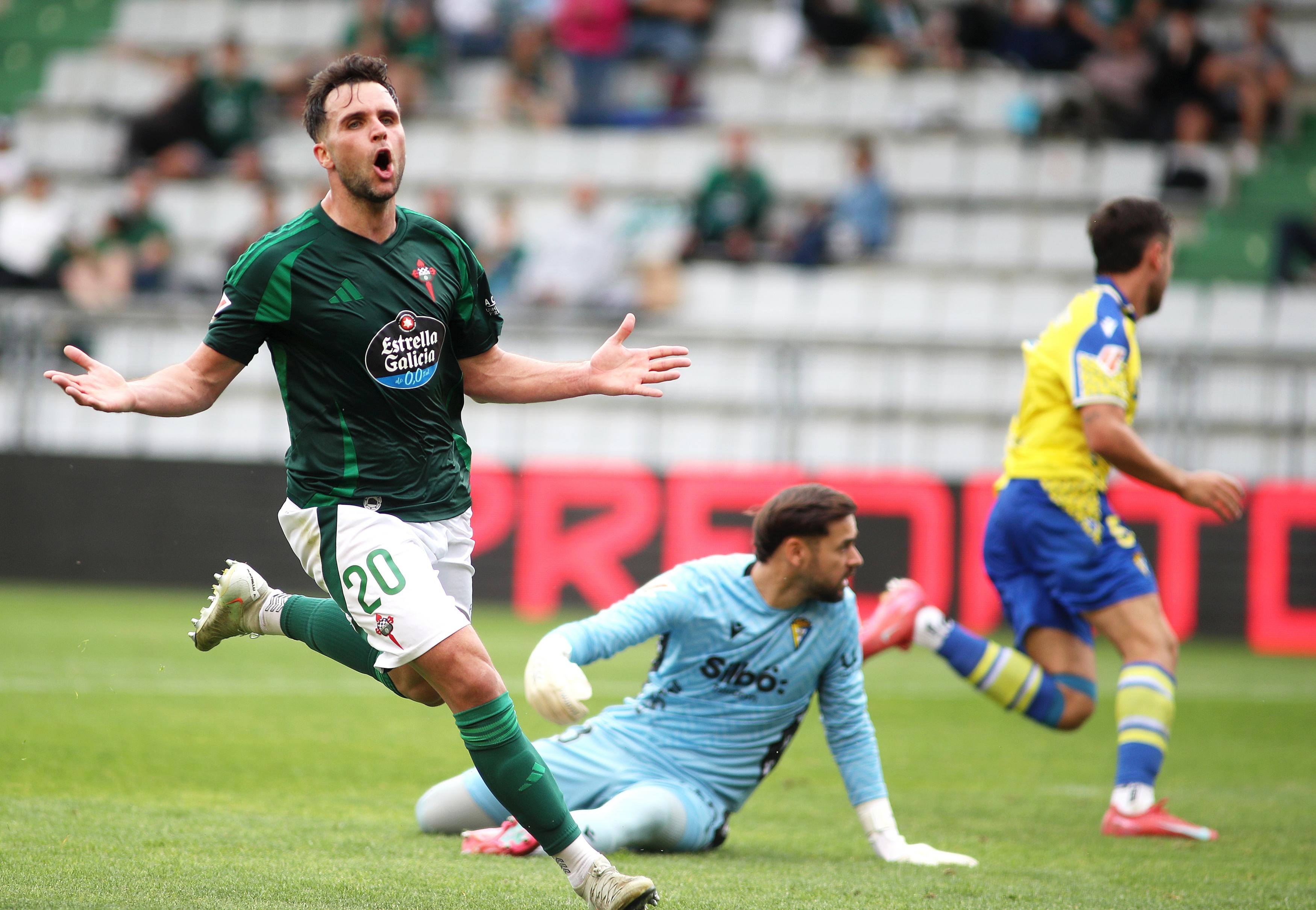 Imagen del Racing-Cádiz en A Malata (foto: Mariño / Cadena SER)