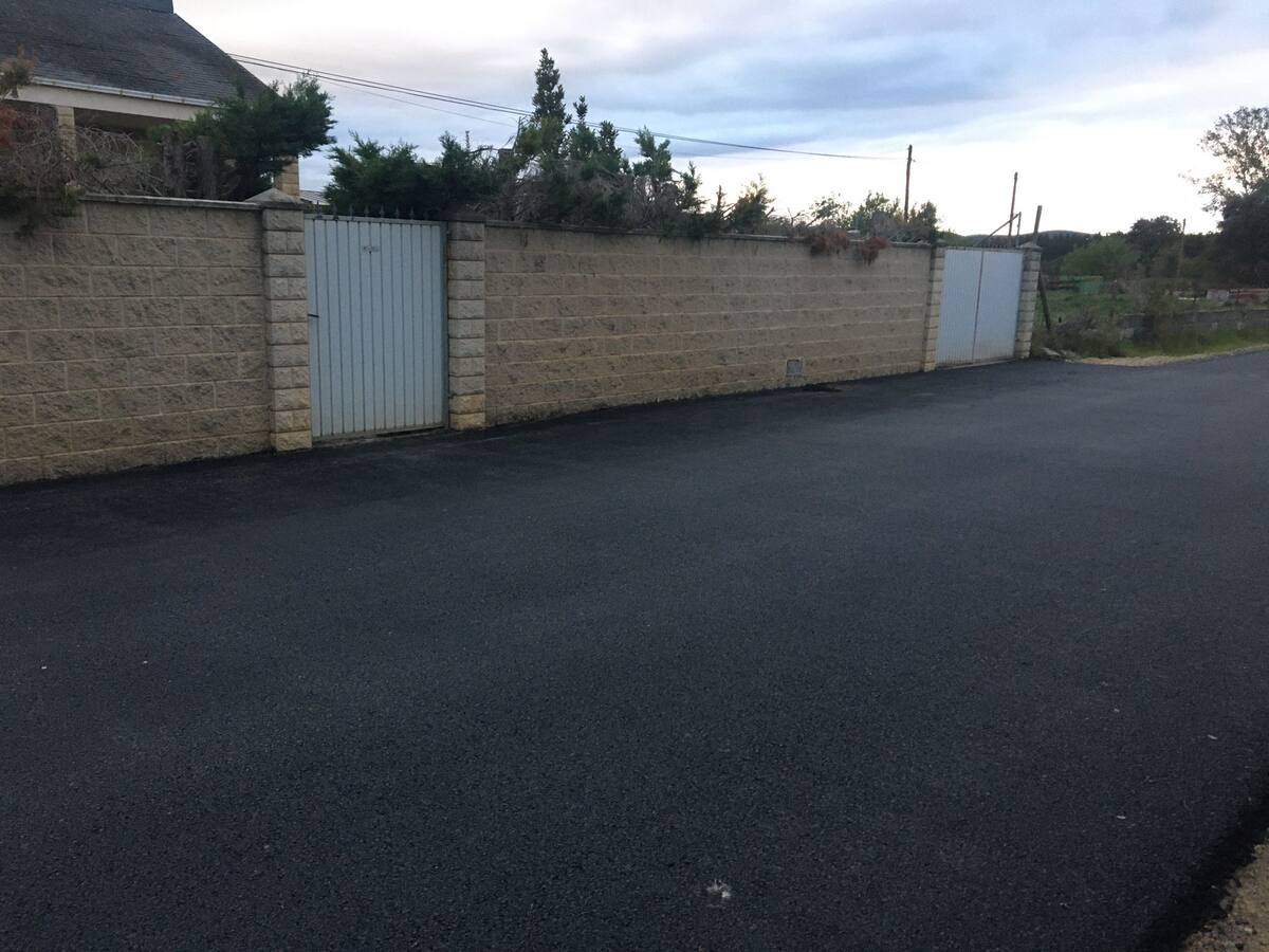 El alcalde y el concejal de Medio Rural disipan las dudas de lealtad sobre las obras de la X travesía de Dehesas que dan acceso a la vivienda de un concejal de CB