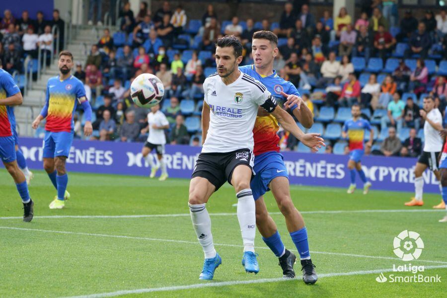 Michel Zabaco en el partido de la pasada temporada disputado por el Burgos CF en el feudo del Andorra. / Foto: LFP