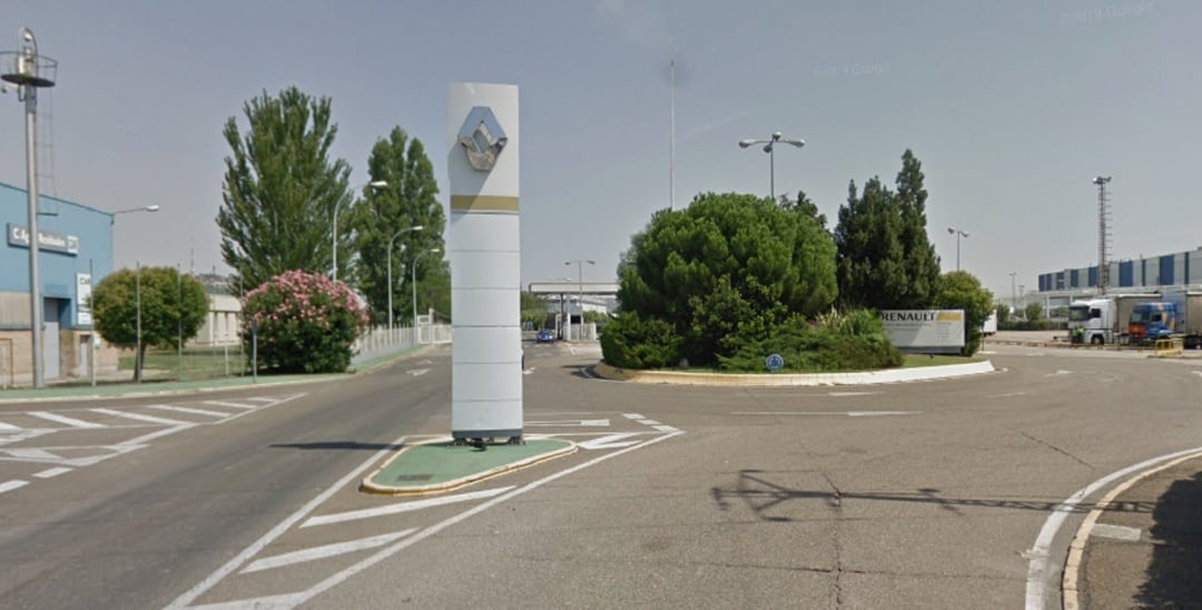 Acceso a la planta FASA Renault en Valladolid