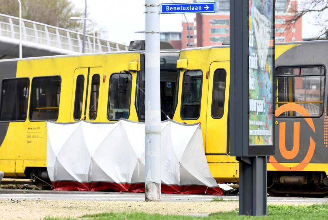 Imagen del tranvía tiroteado este lunes en Utrecht.