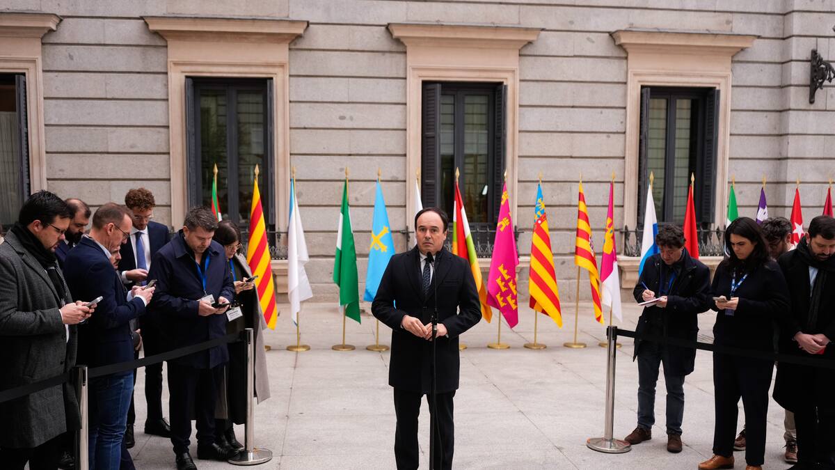 Pérez Llorca anuncia que está en contacto con Moncloa para cerrar una reunión con Pedro Sánchez