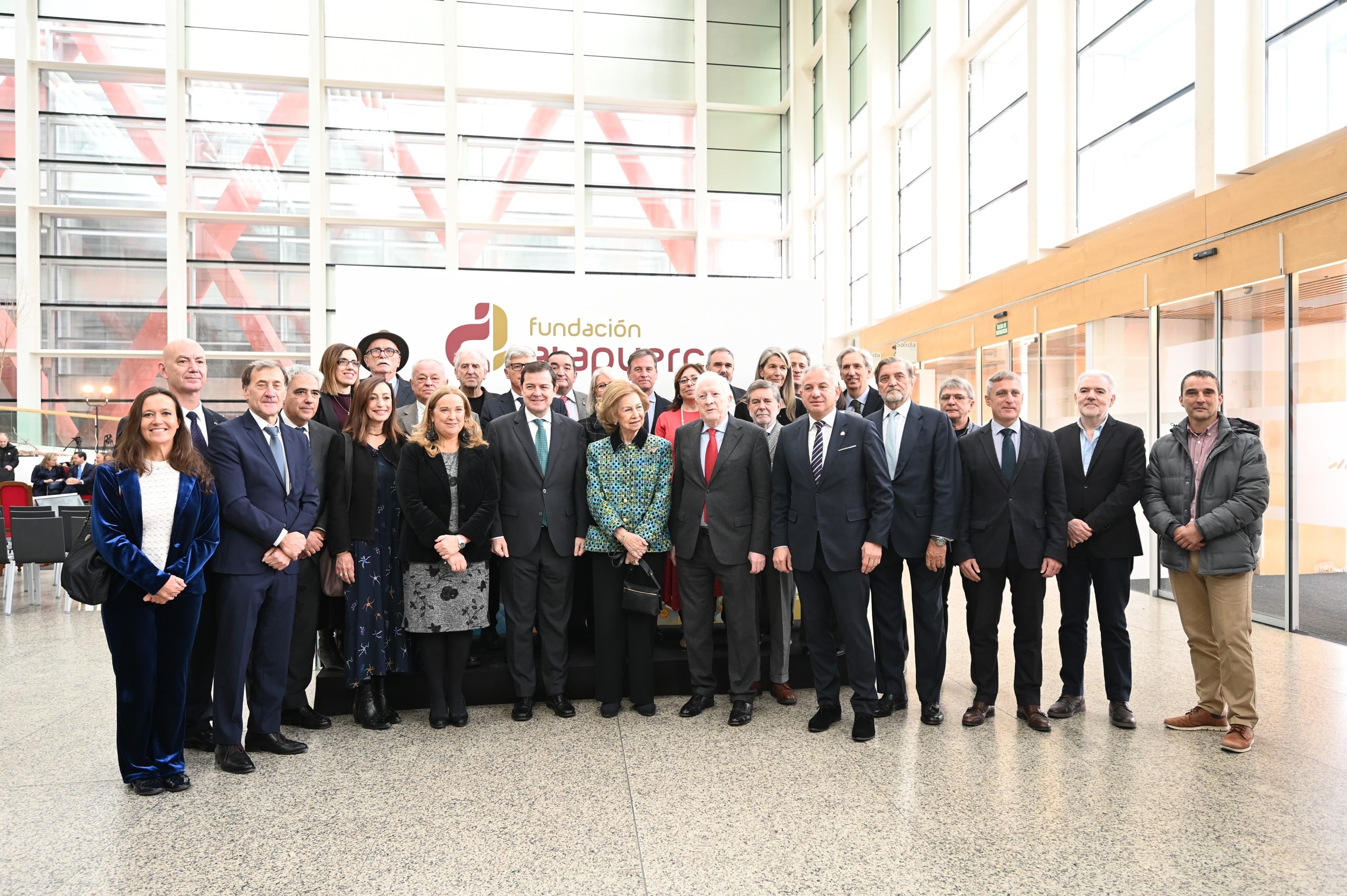 Foto de familia en la entrega de premios Fundación Atapuerca