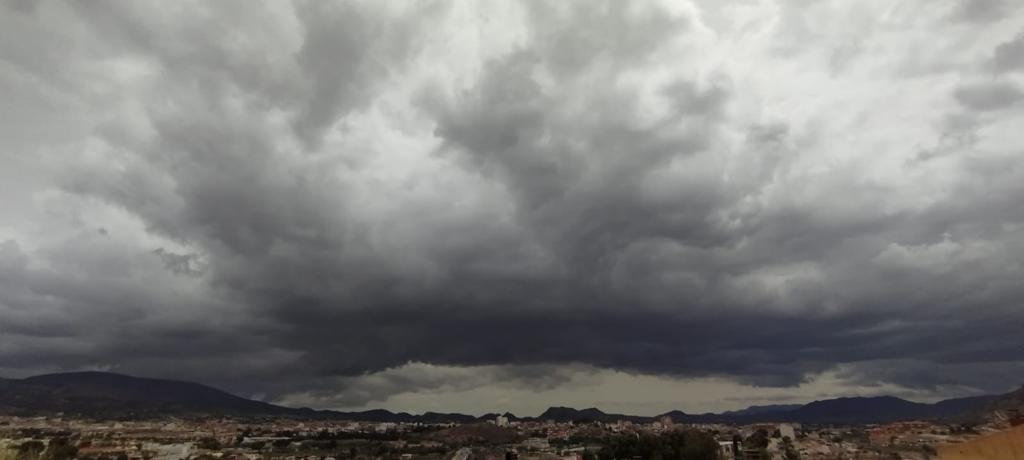 La lluvia nos acompañará con fuerza hasta este miércoles