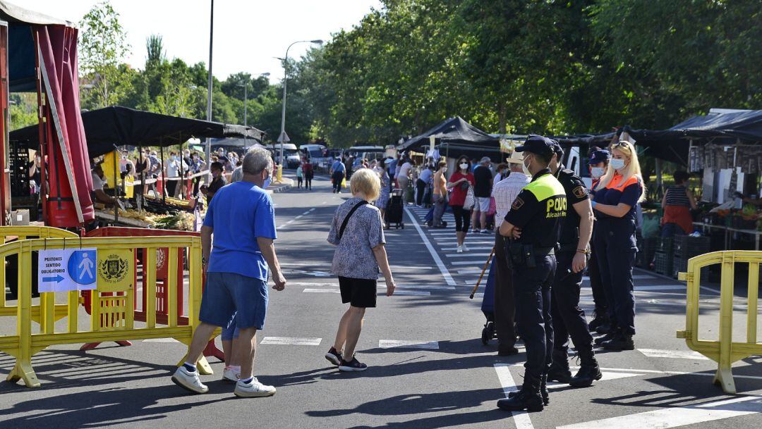 Control de acceso al Mercadillo de los Lunes de Alcalá de Henares