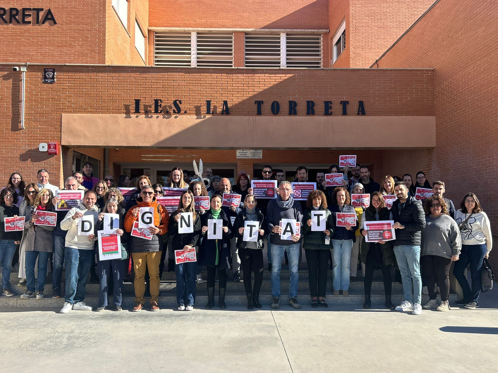 El IES La Torreta de Elda también ha participado en las movilizaciones previstas para este jueves
