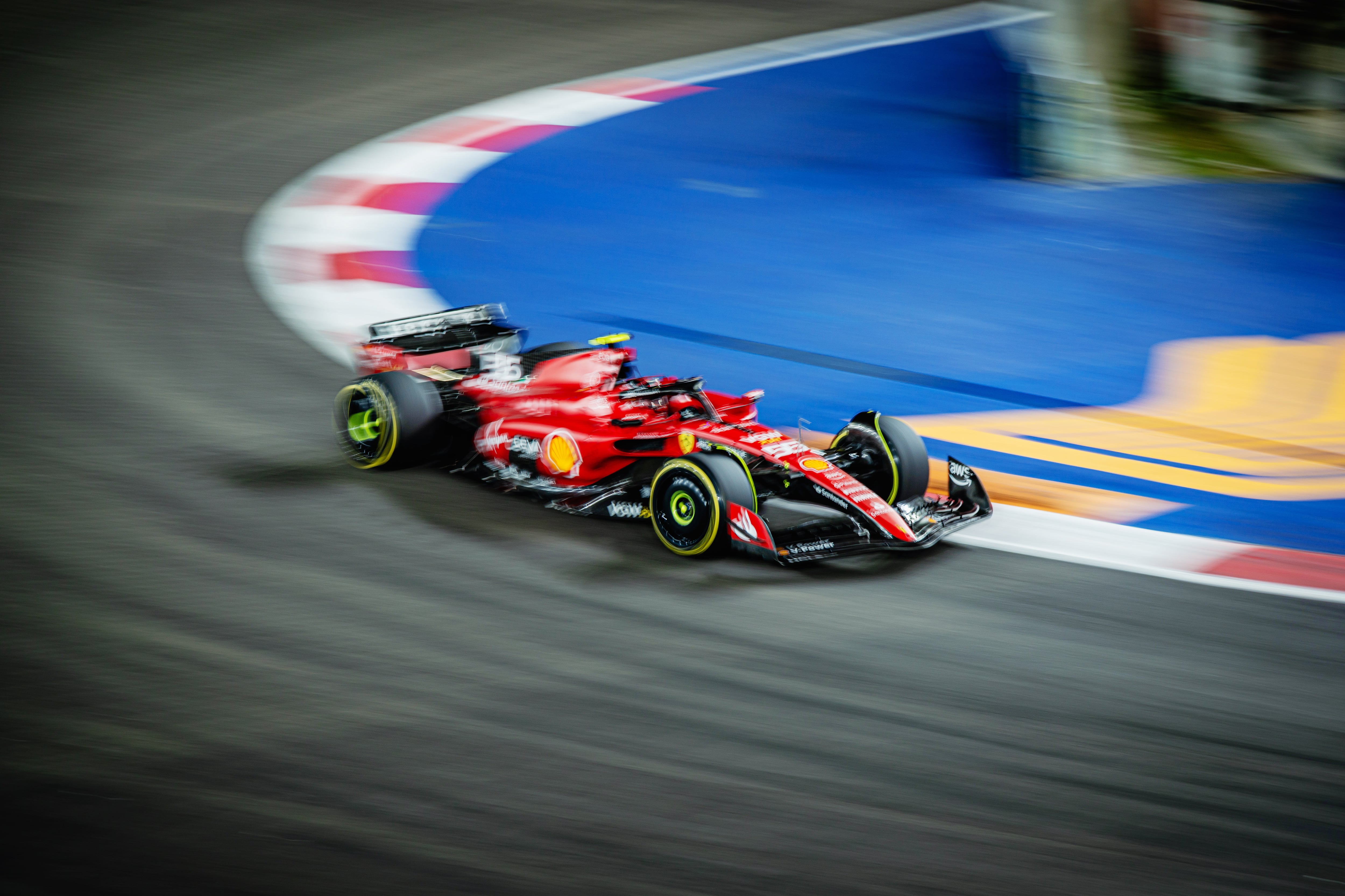 Carlos Sainz, piloto de Ferrari, en el GP de Singapur. (Fórmula Uno, Singapur, Singapur) EFE/EPA/TOM WHITE