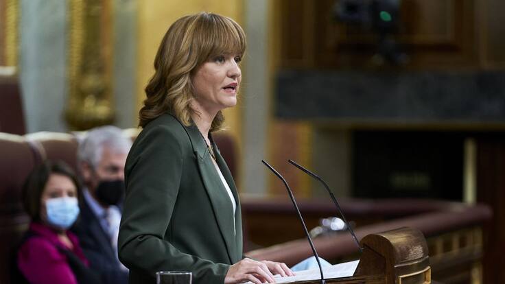 La ministra de Educación advierte a la Generalitat: "Las sentencias judiciales deben cumplirse"