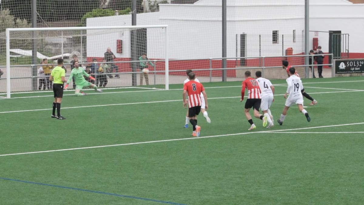 El Mercadal albira la zona de play off després de guanyar al Rotlet-Molinar