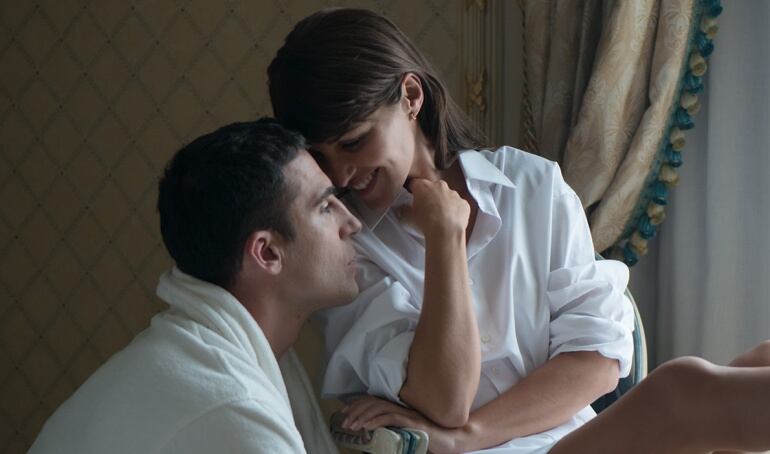 Miguel Ángel Silvestre y Paula Echevarría en &#039;Velvet&#039;